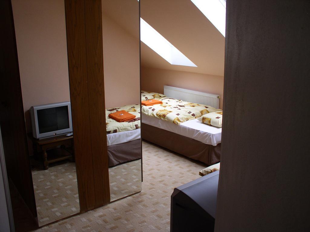 Penzion Rozkos Průhonice Exterior foto